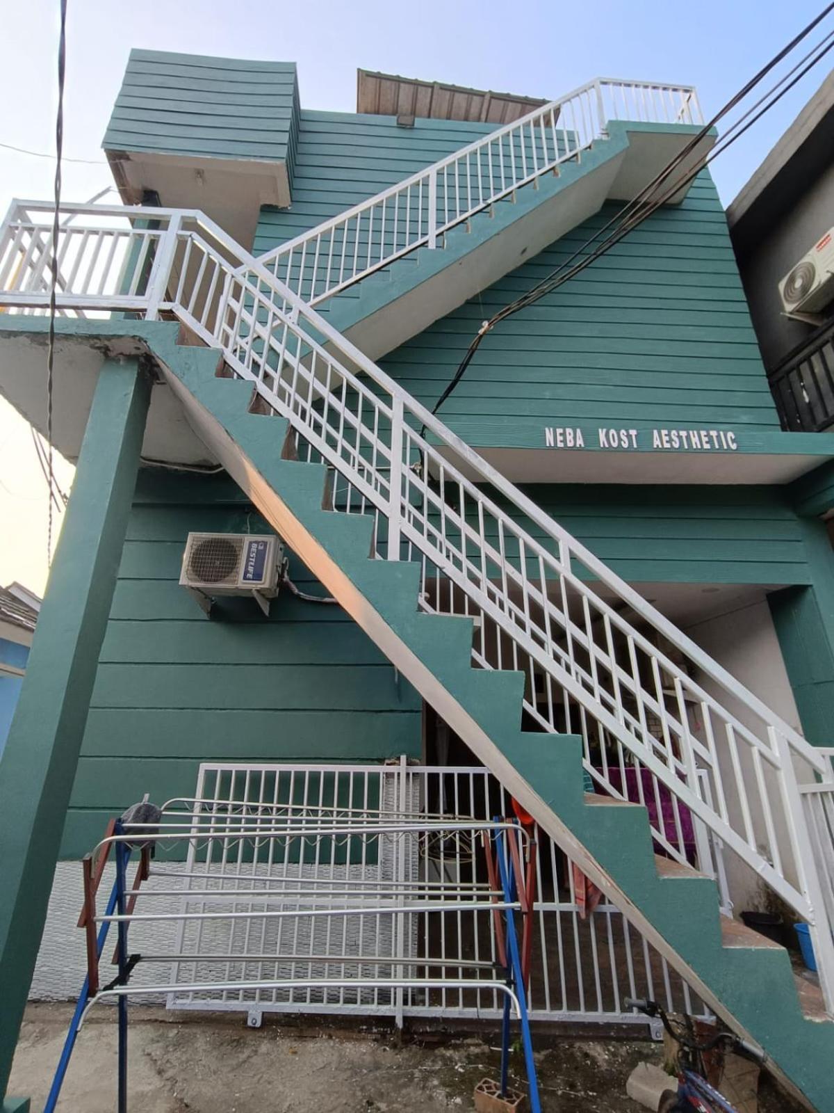 Oyo Life 92977 Neba Kost Aesthetic Hotel Peladen Exterior foto