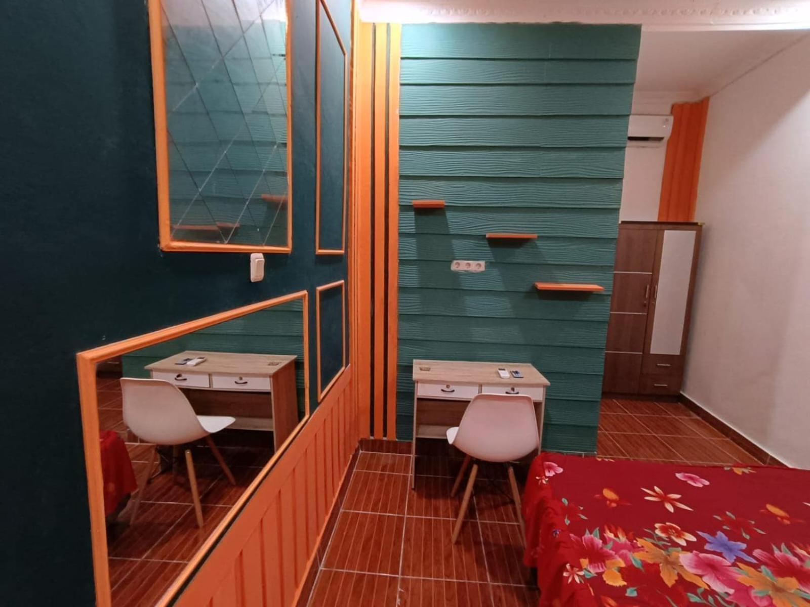 Oyo Life 92977 Neba Kost Aesthetic Hotel Peladen Exterior foto